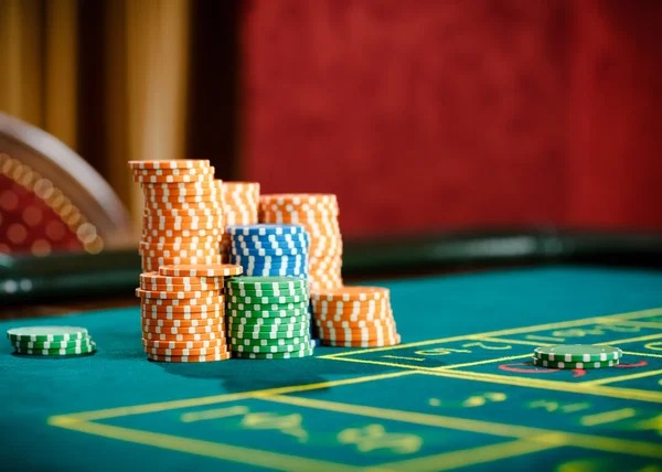 Super Sic Bo live dealer table on arjuna96 platform showing three dice and betting board